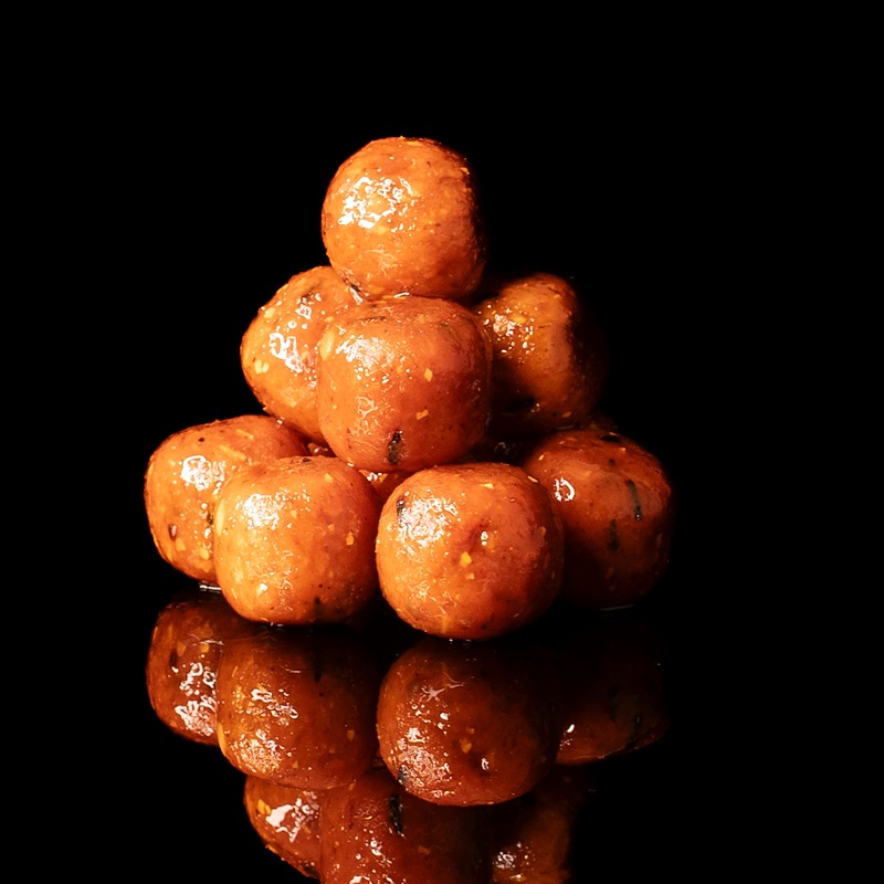 Boilies v dipu Fruity Bomb 20mm